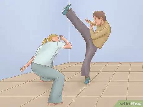 Image intitulée Beat a "Tough" Person in a Fight Step 10